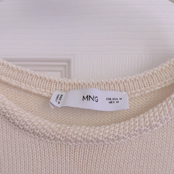 Mango cream sweater tank top - Picture 2 of 4
